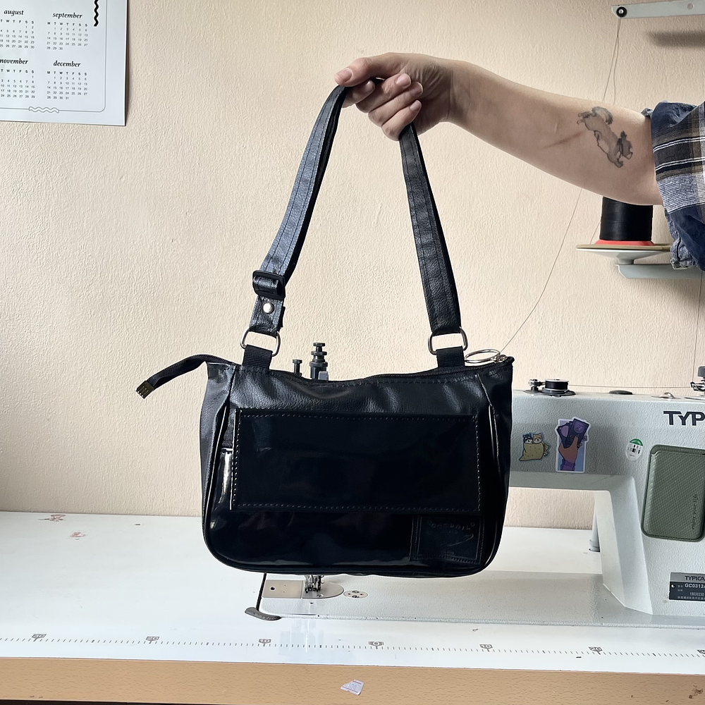 Baby Bag Negra y Charol 1