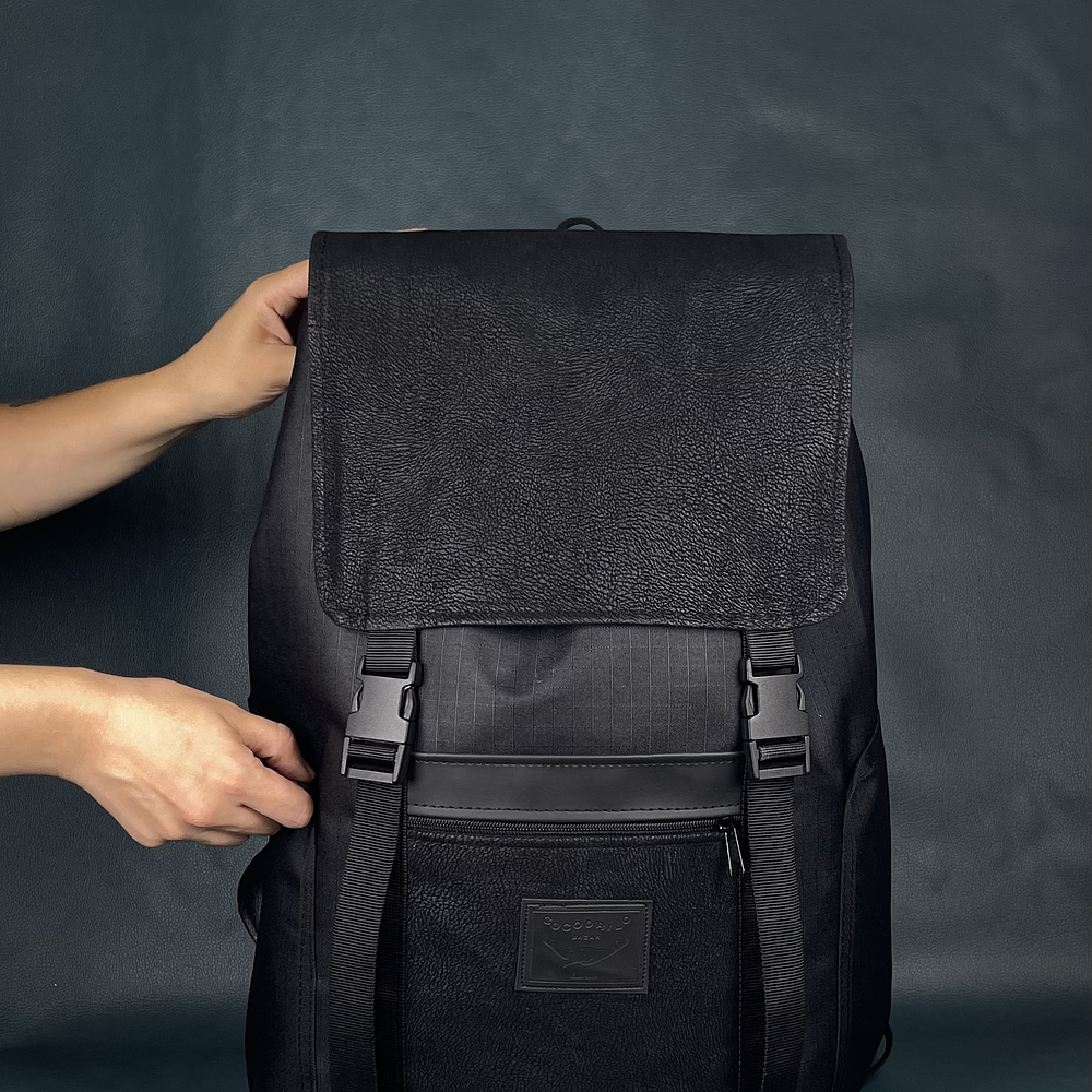 Mochila Viajero Negra Texturizada  3