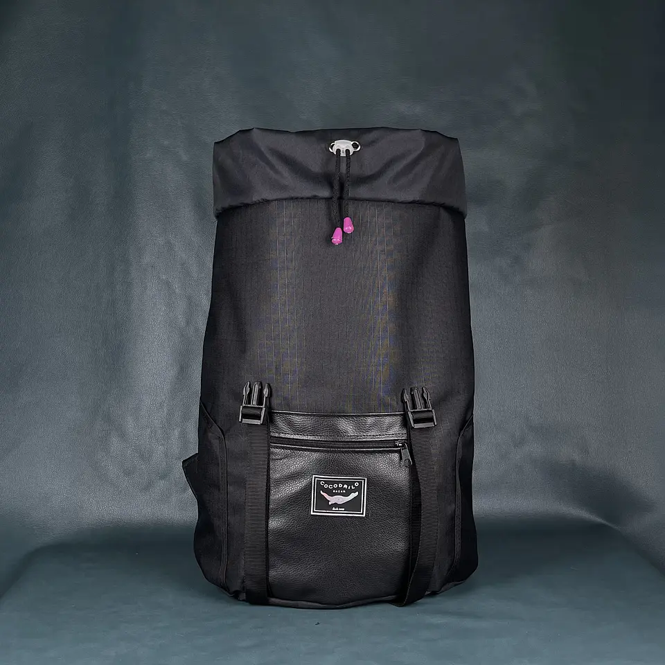 Mochila Viajero Negra Texturizada  5