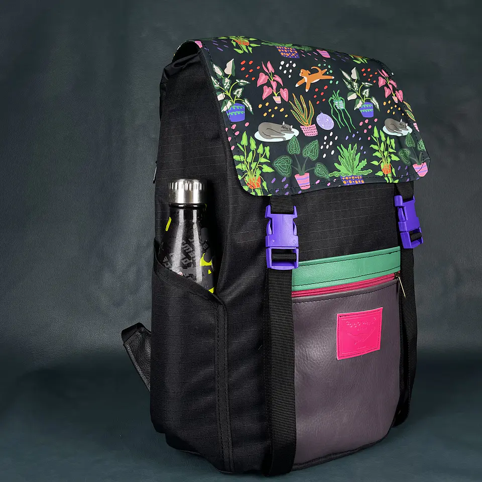 Mochila Viajero Plantas y Animales  1