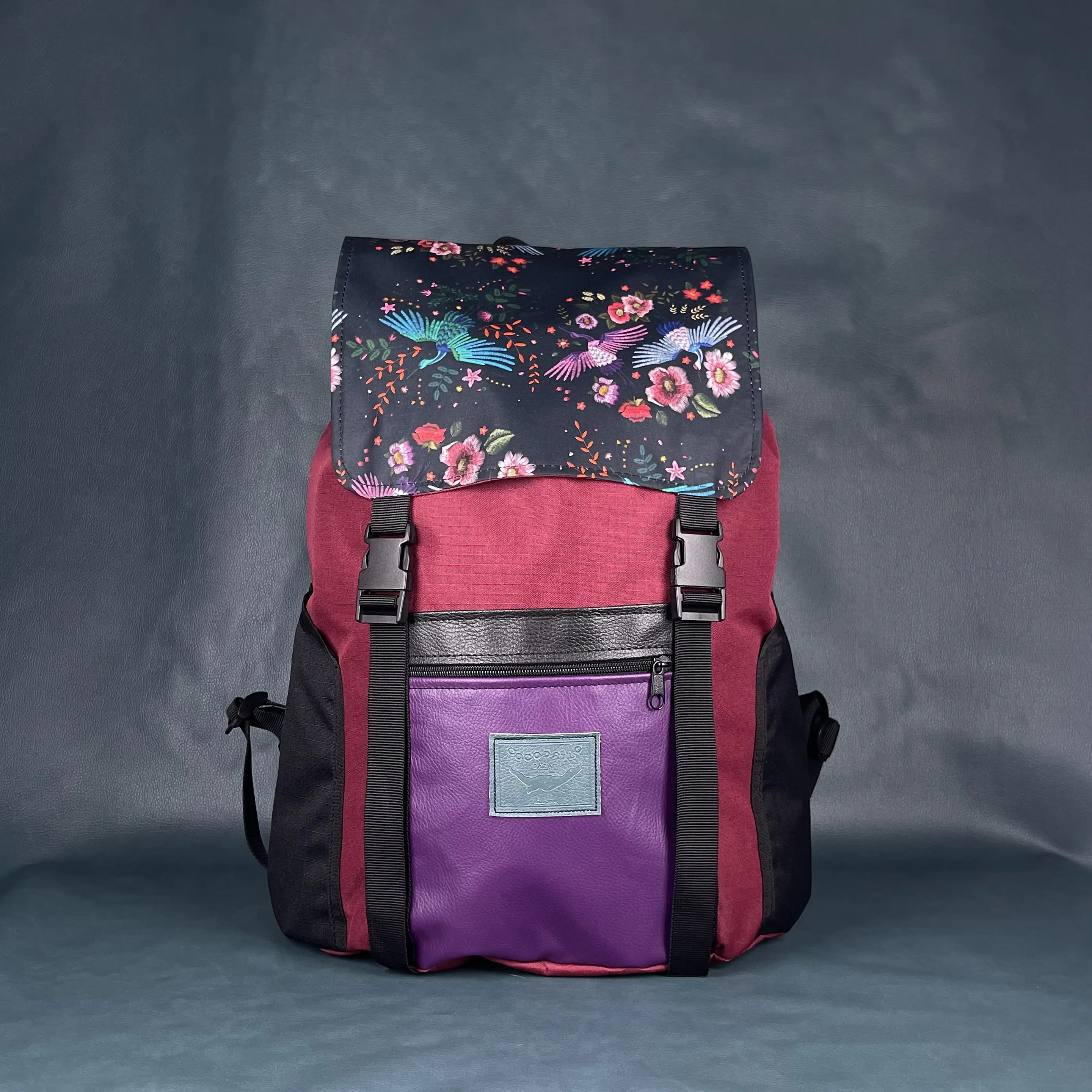 Mochila Viajero Burdeo Pájaros 2