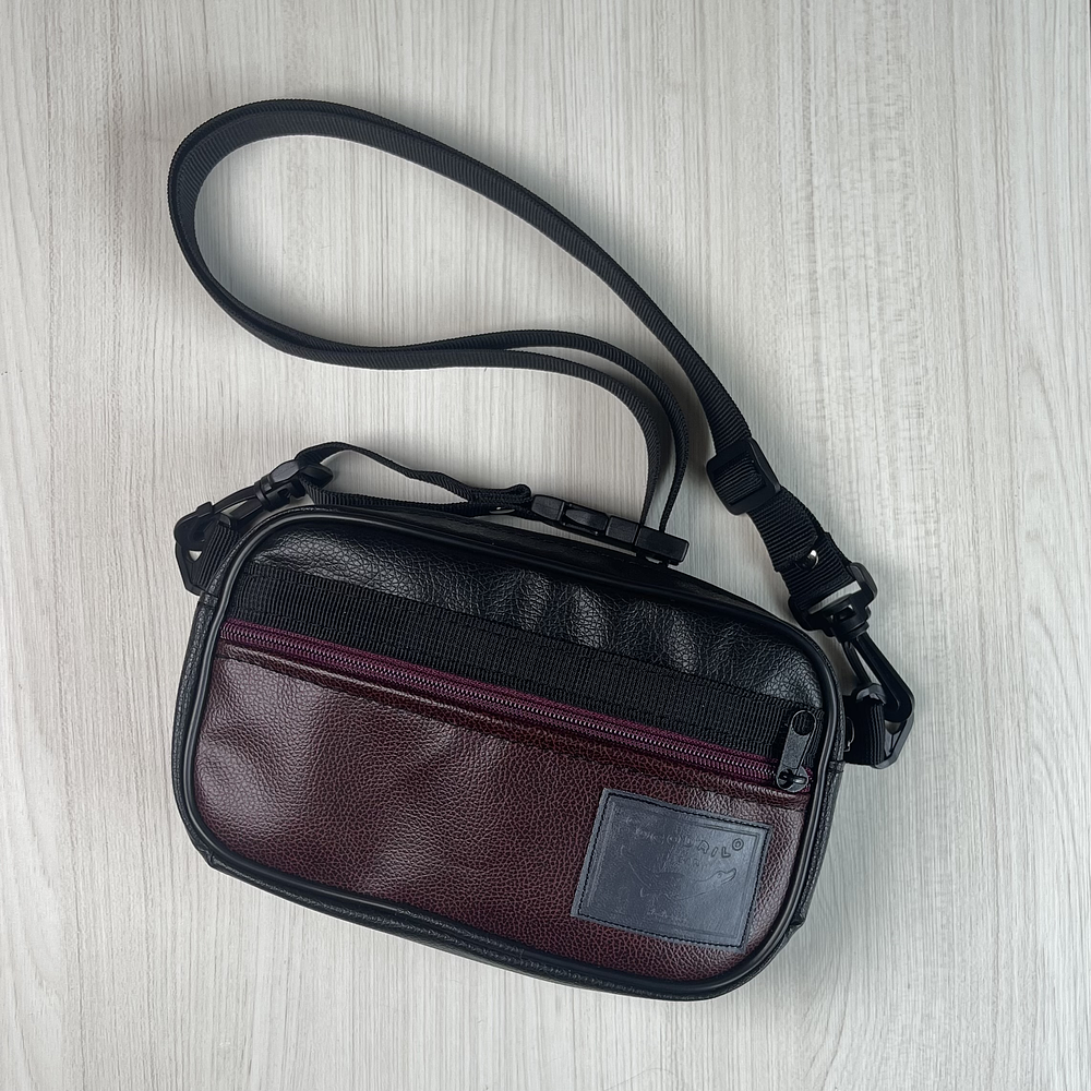 Bolso/Banano Charli Negro Burdeo