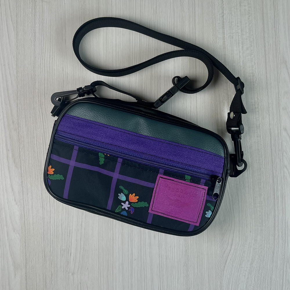 Bolso/Banano Charli Flores Nocturnas