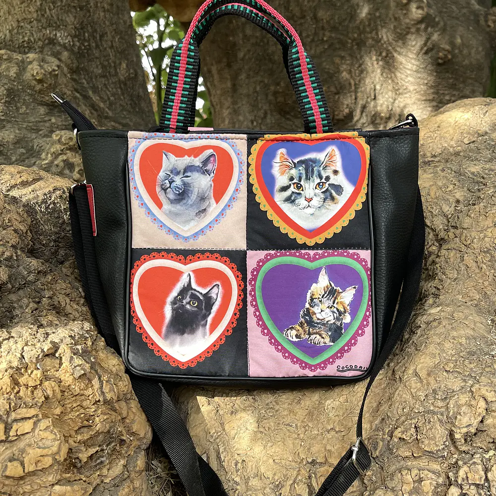 Mini Totebag Hycka Corazón de Gatitos