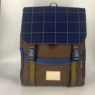Mochila Nicca Café Texturizado y Tartan