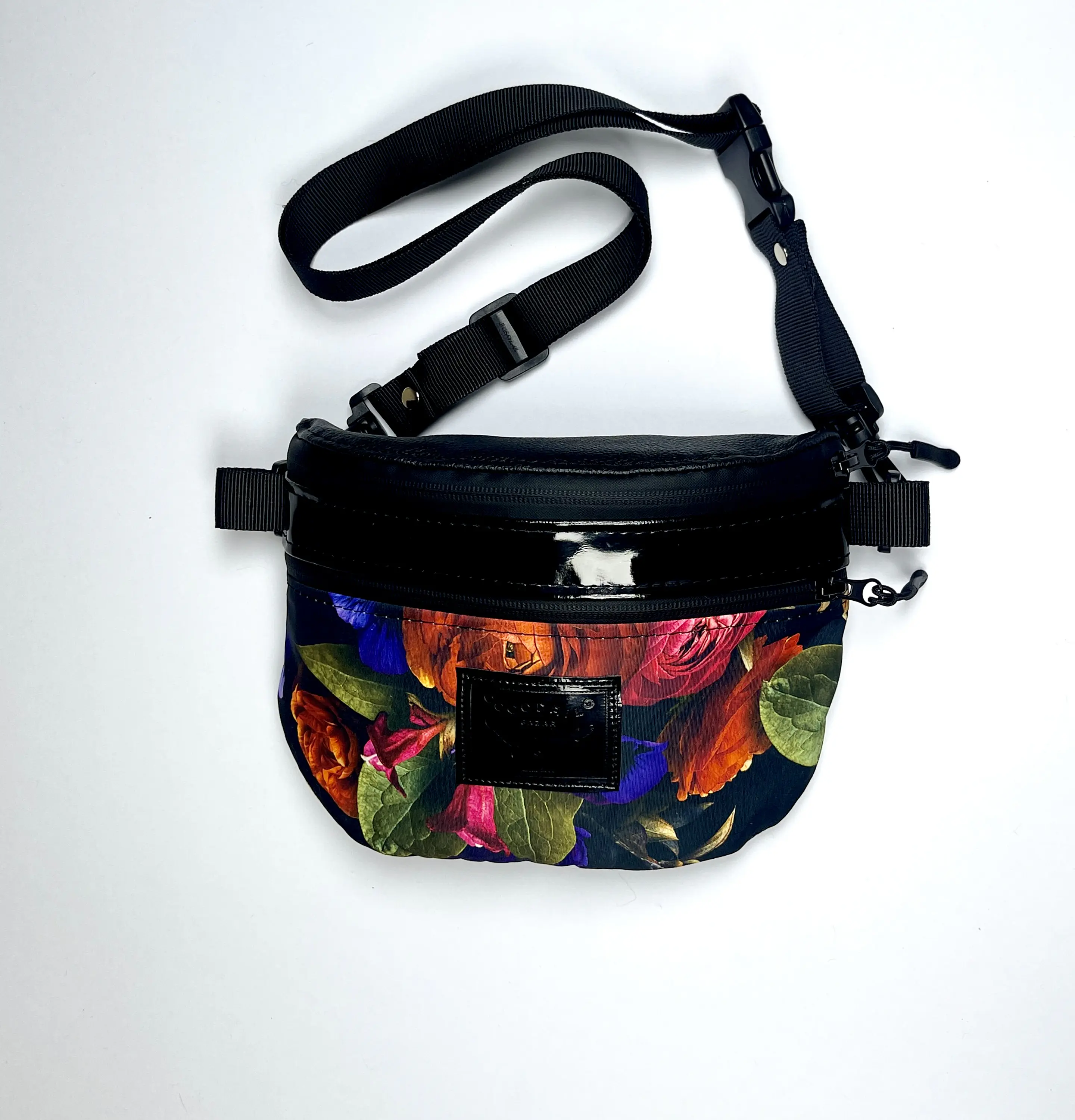 Bolso/Banano Picnic Hojas y Charol 1