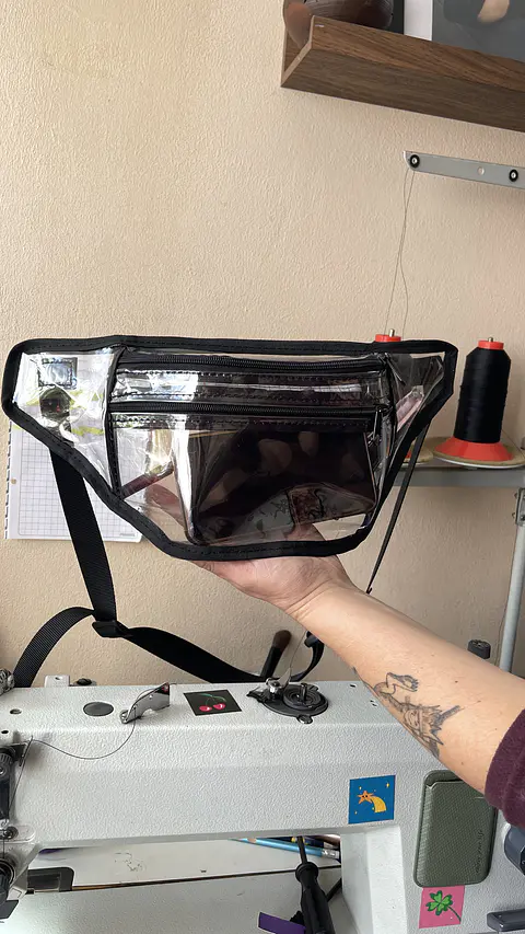 Banano transparente ideal para conciertos y festivales 