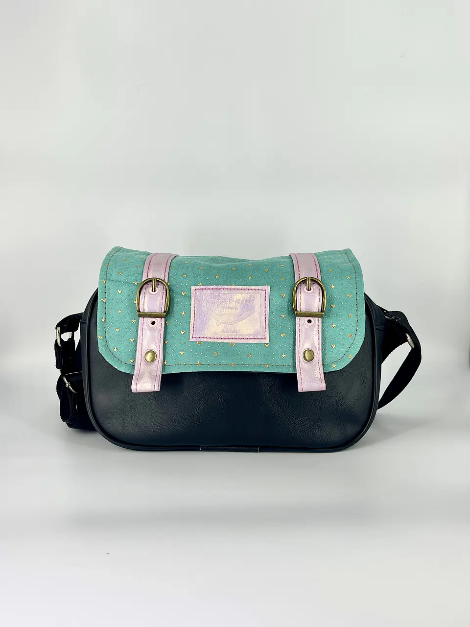 Cartera Nina Glitter Menta Detalles dorados y Rosa 1