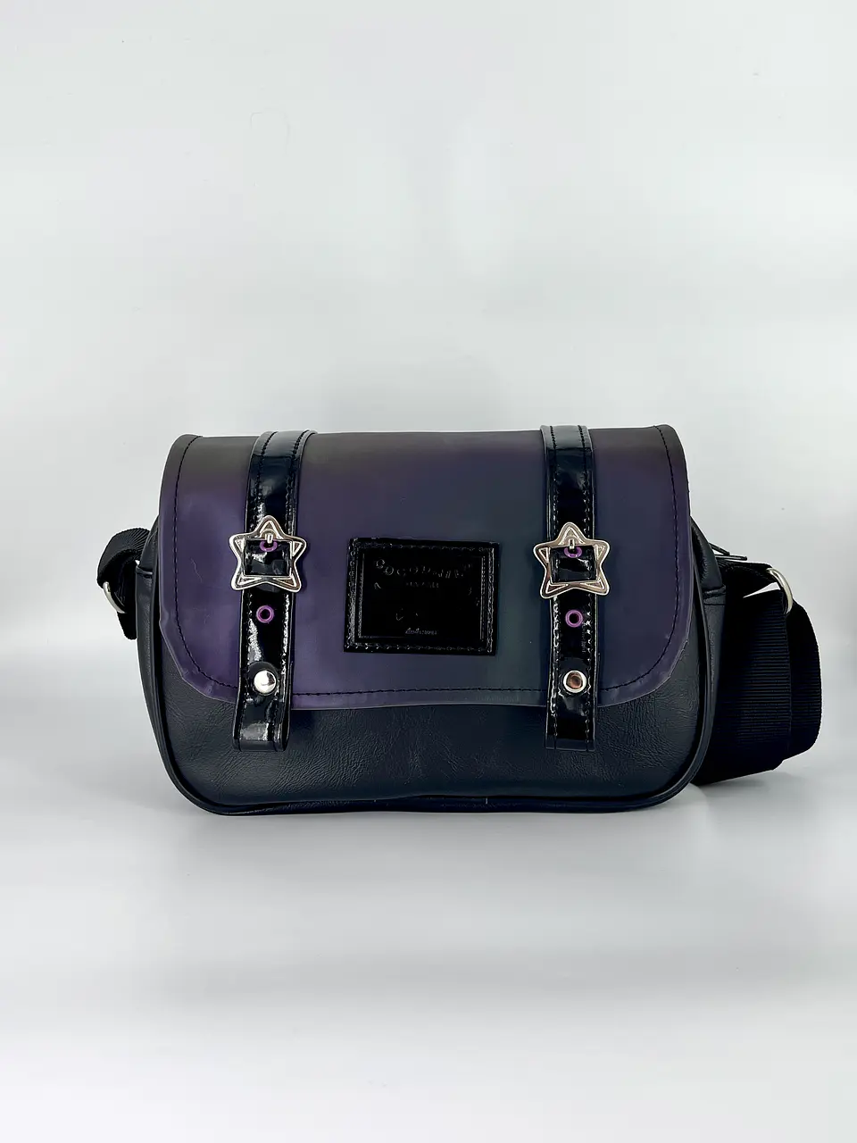 Cartera Nina Tapa Reflectante Detalles En Charol 2