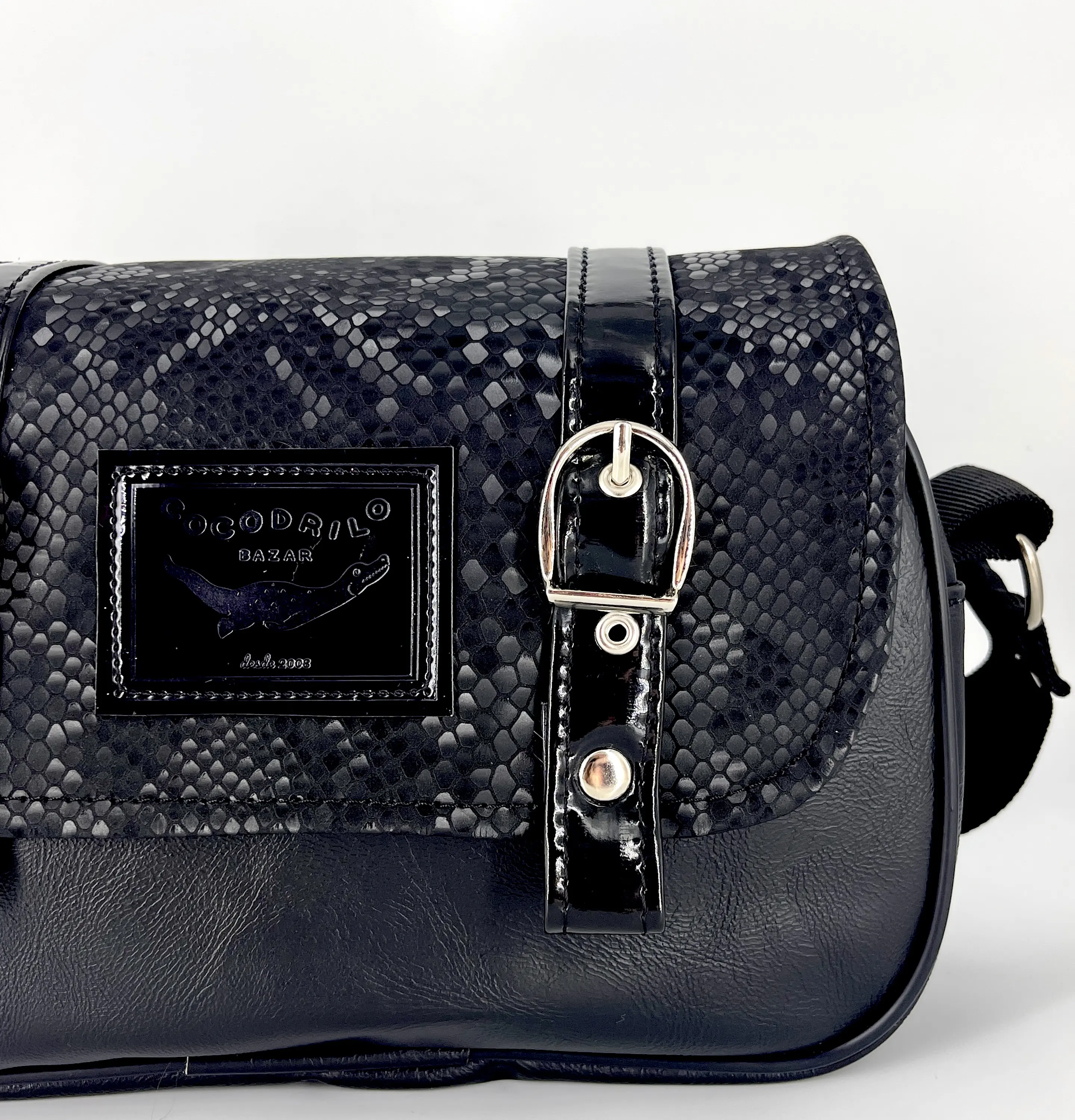 Cartera Nina Textura Full Negro 3