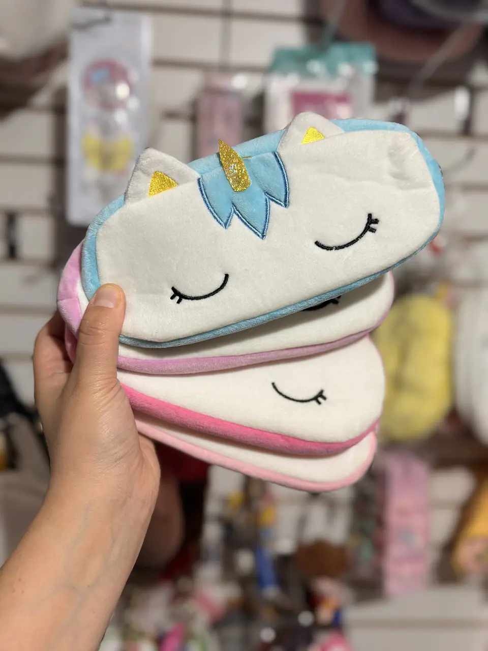 Estuche Unicornio Colores Pasteles de Felpa 3