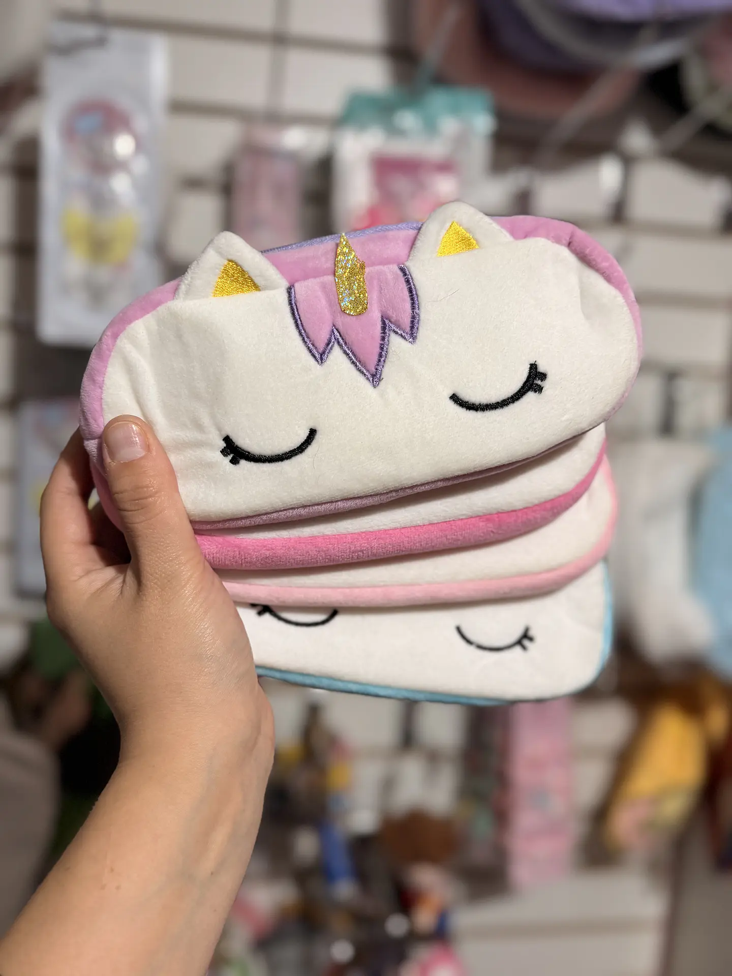 Estuche Unicornio Colores Pasteles de Felpa 4