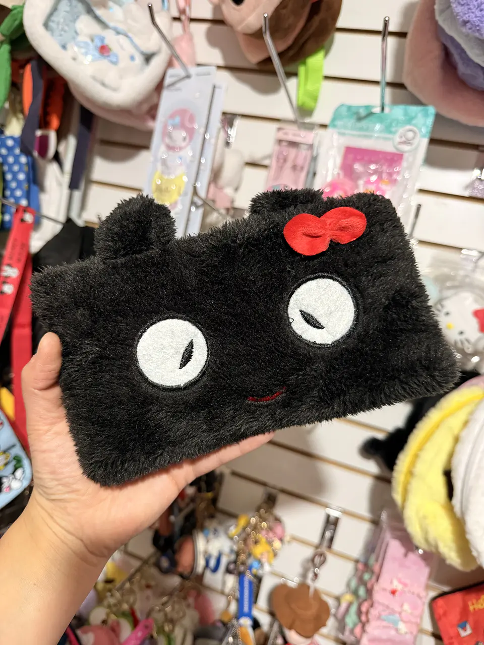 Estuche Osito Negro de Felpa  1