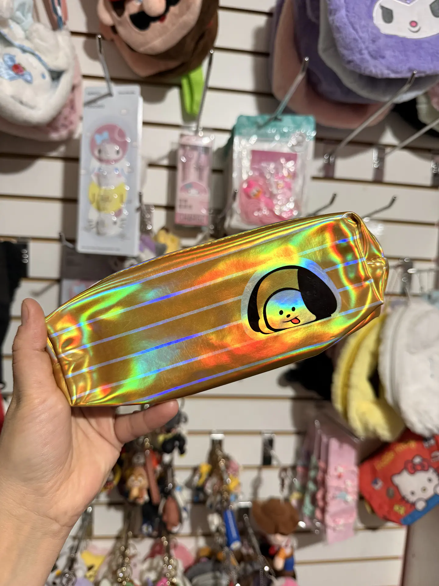 Estuche Chimmy BT21 holográfico 1