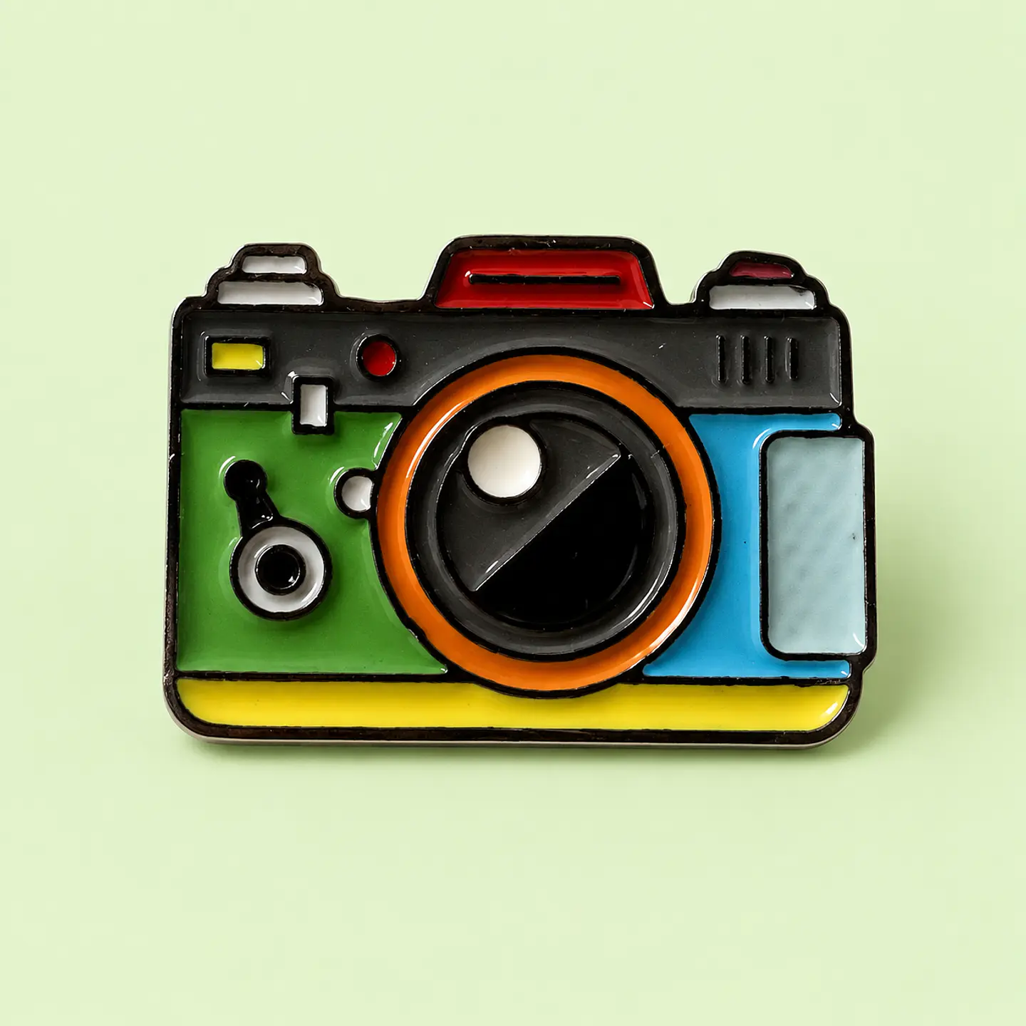 Pin Metálico Cámara Fotográfica – 2 Diseños  1