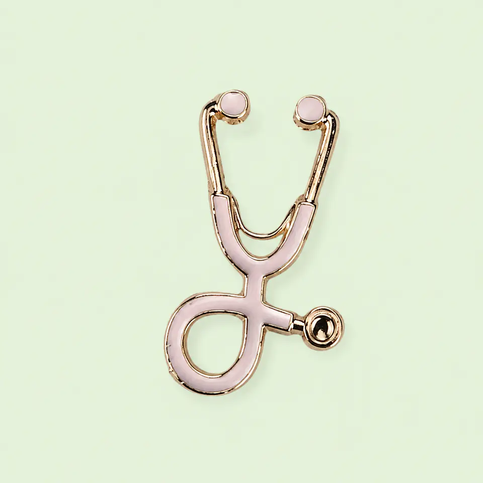 Pin Metálico Estetoscopio – Colores Variados 4