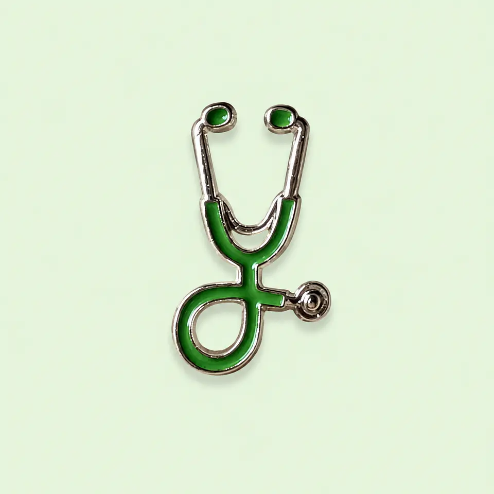 Pin Metálico Estetoscopio – Colores Variados 5