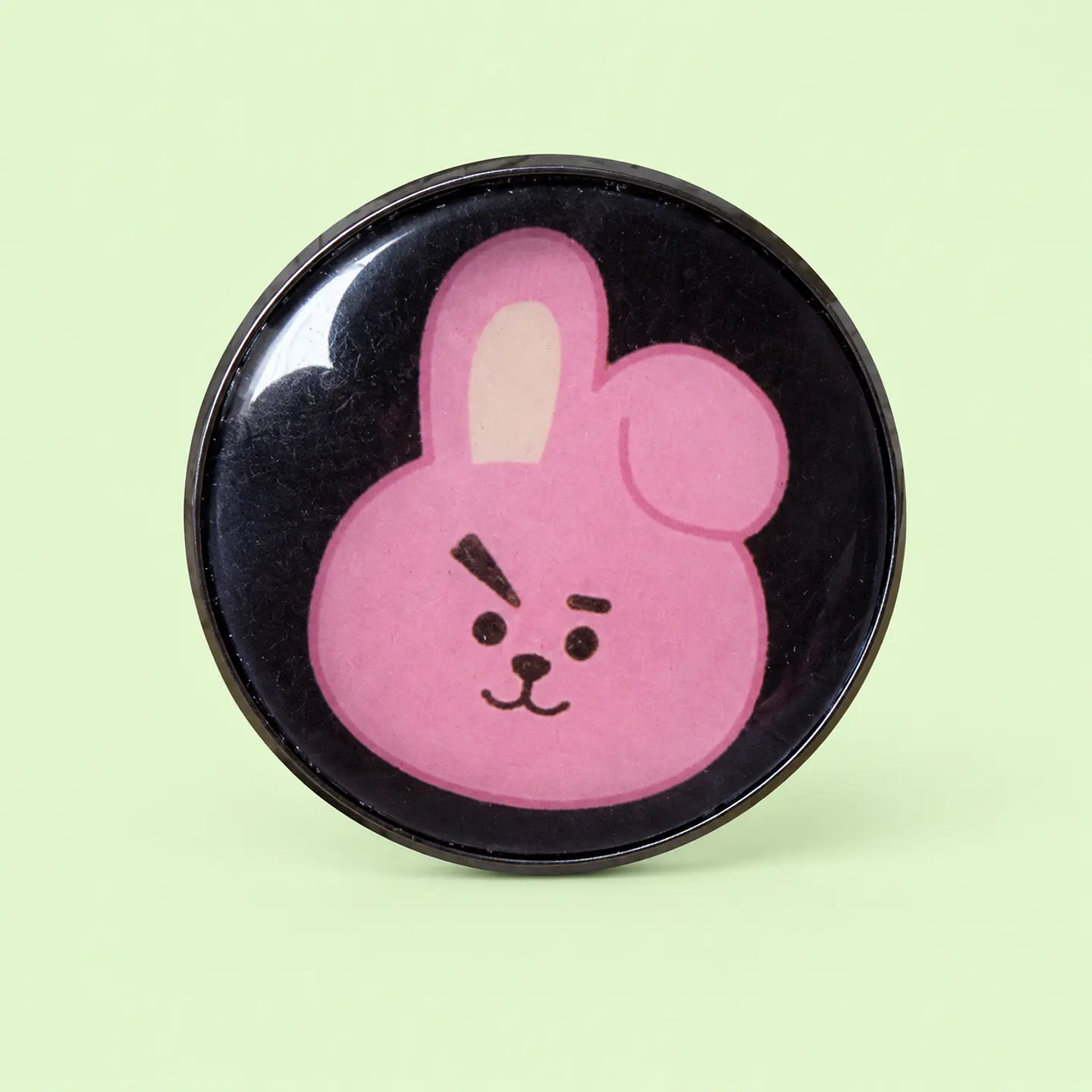 Pin BT21 Cooky 1