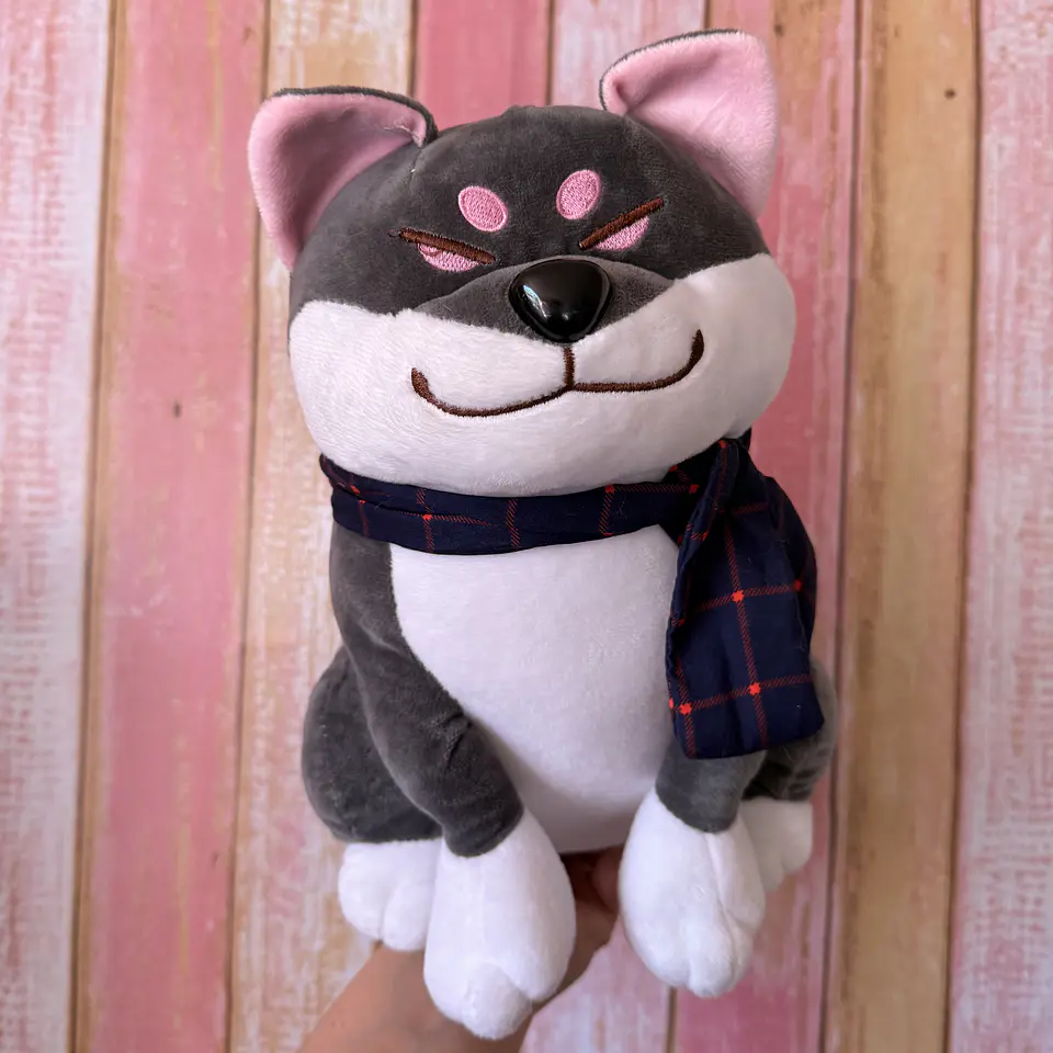 Peluche Perrito Shiba Negro con Bufanda – 30 cm aprox. 1