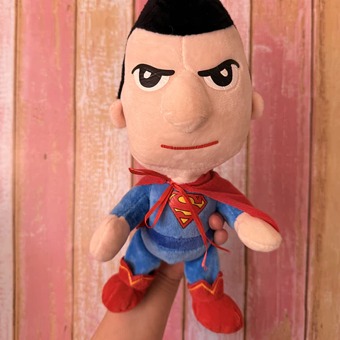 Peluche Superman – DC Comics | 25 cm