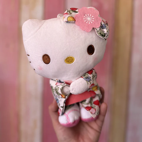 Peluche Hello Kitty con Kimono Floral | 25 cm 