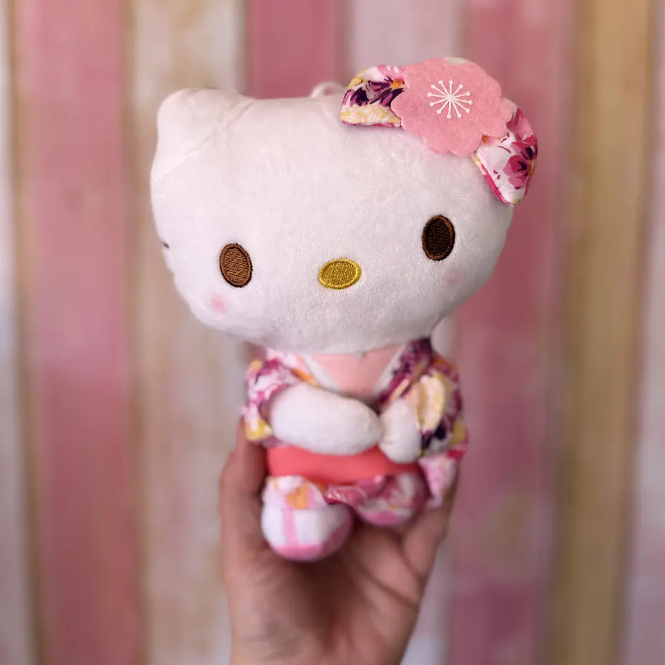 Peluche Hello Kitty con Kimono Floral | 25 cm  4