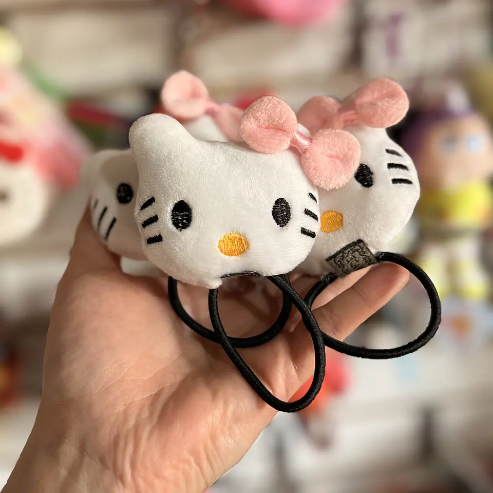 Colet para el Cabello Hello Kitty – Peluche 1