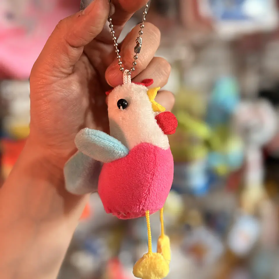 Llavero de Peluche Gallina Patitas Colgantes 1