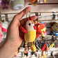 Llavero de Peluche Gallina Patitas Colgantes - Miniatura 2