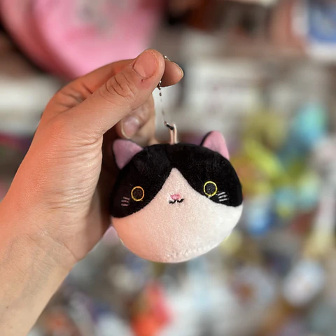 Llavero de Peluche Gatito Kawaii – Variantes