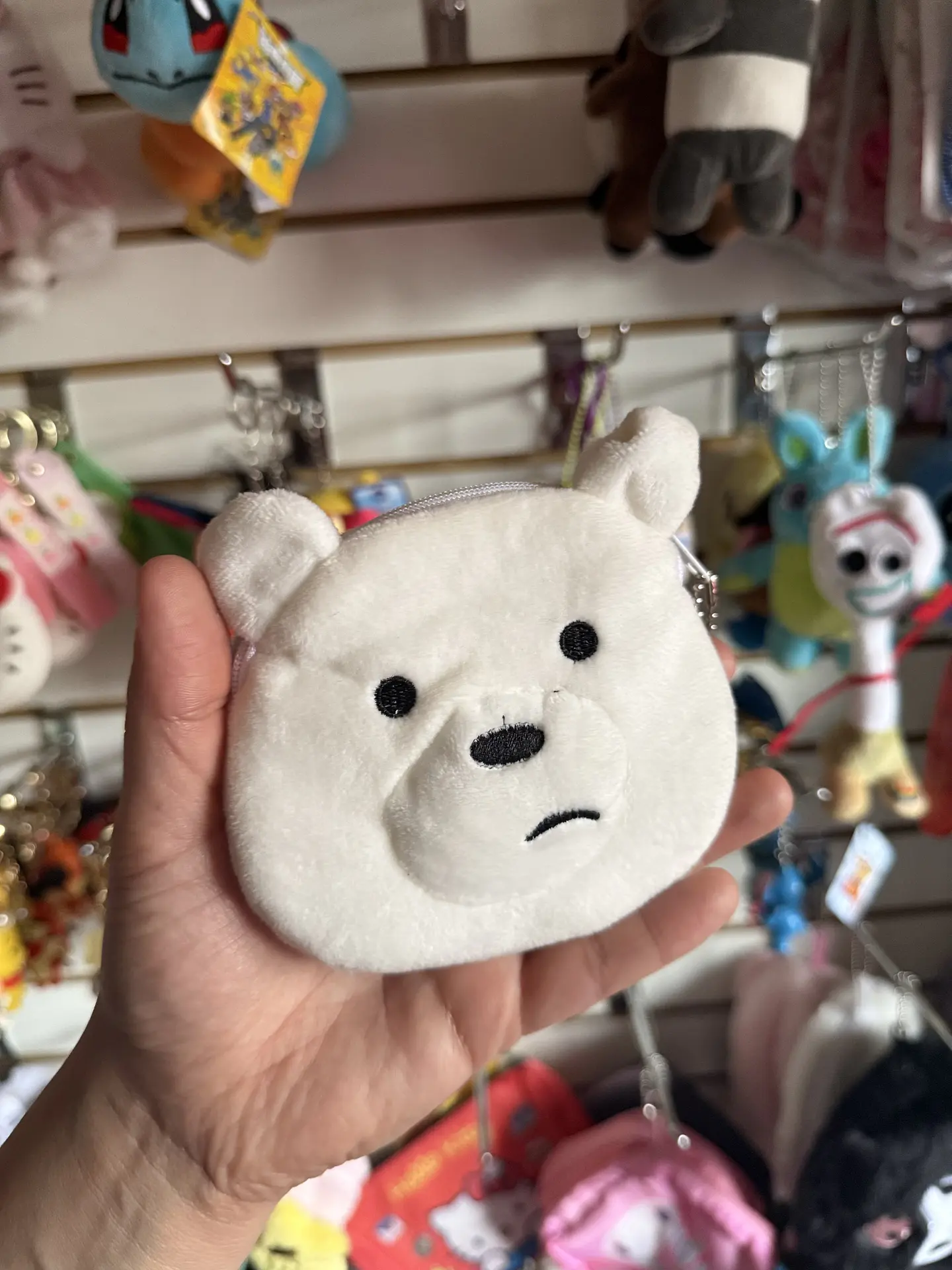 Monedero de Peluche Oso Polar – Escandalosos 1