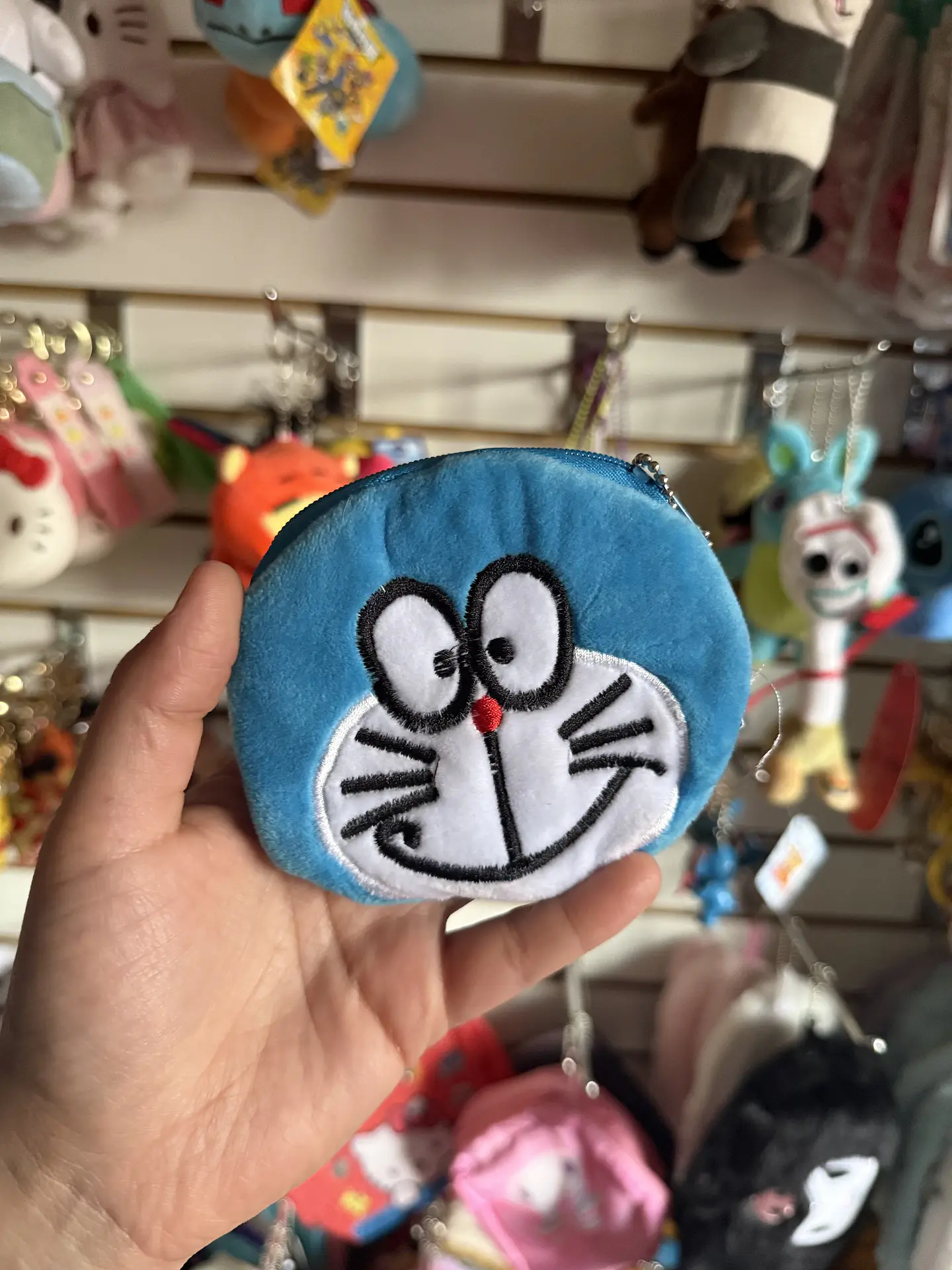 Monedero de Peluche Doraemon 1
