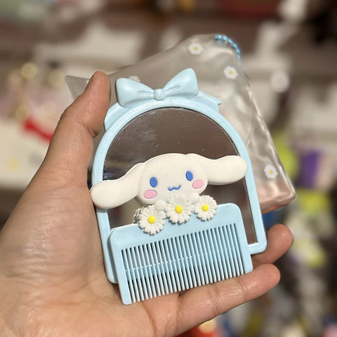 Set de Espejo y Peineta Cinnamoroll – Sanrio
