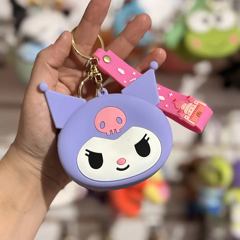 Monedero de Goma Kuromi con Llavero 1