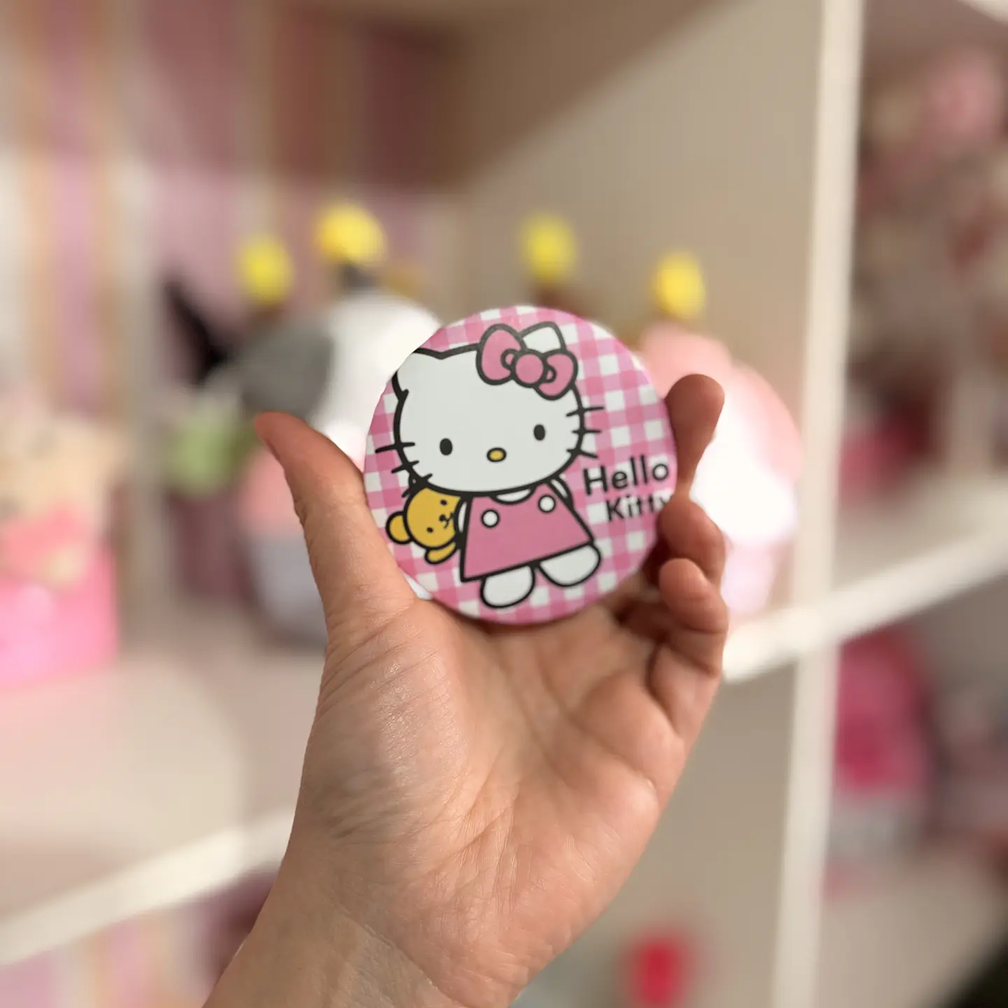Espejo Doble Compacto Hello Kitty – Cuadros Rosados 1