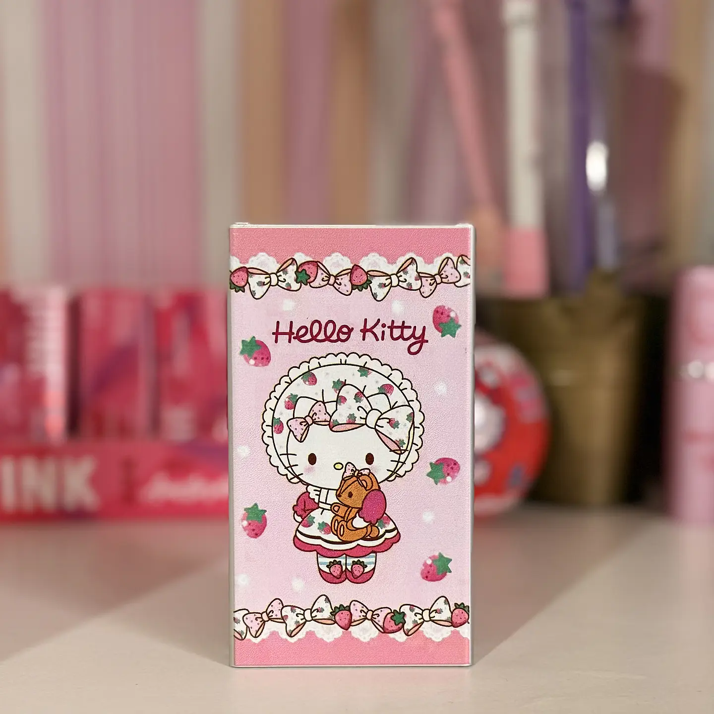 Cigarrera Metálica Deslizable Hello Kitty – Strawberry 1