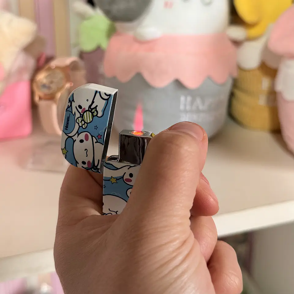 Encendedor Recargable Cinnamoroll – Flama Rosada 2