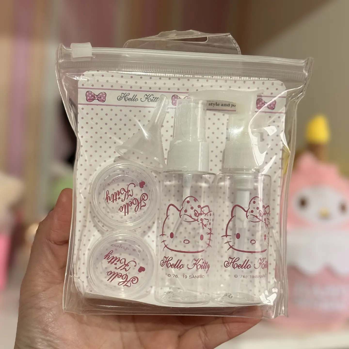 Set de Envases de Viaje Hello Kitty – 5 Piezas 1