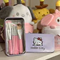 Set de 5 Brochas de Maquillaje Hello Kitty con Caja Metálica  - Miniatura 2