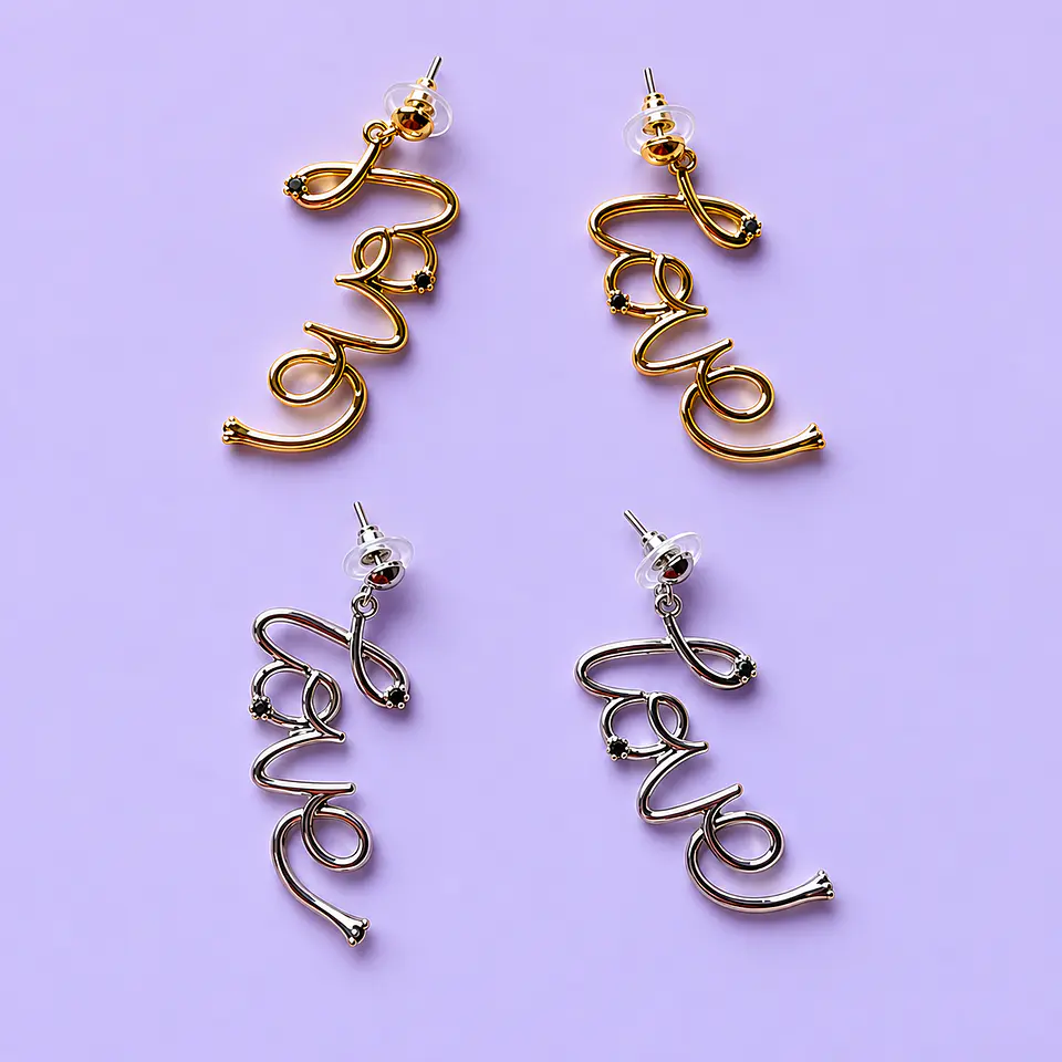 Aros Colgantes LOVE – Dorado o Plateado 1