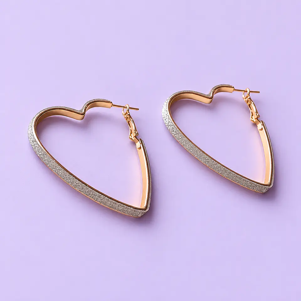 Aros Argolla Corazón Dorados con Brillo 2