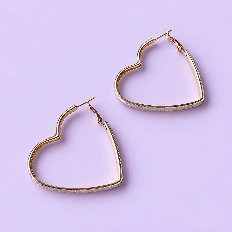 Aros Argolla Corazón Dorados con Brillo 1