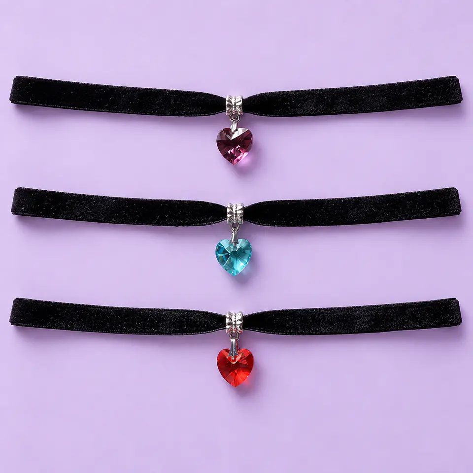 Collar Choker de Terciopelo con Corazón de Cristal – 3 Colores 1