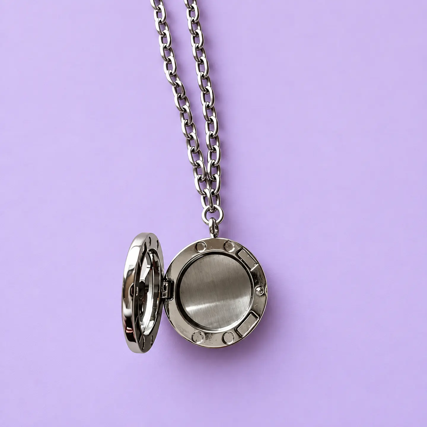 Collar Difusor Aromático Kuromi Sanrio + 8 Fieltros 3