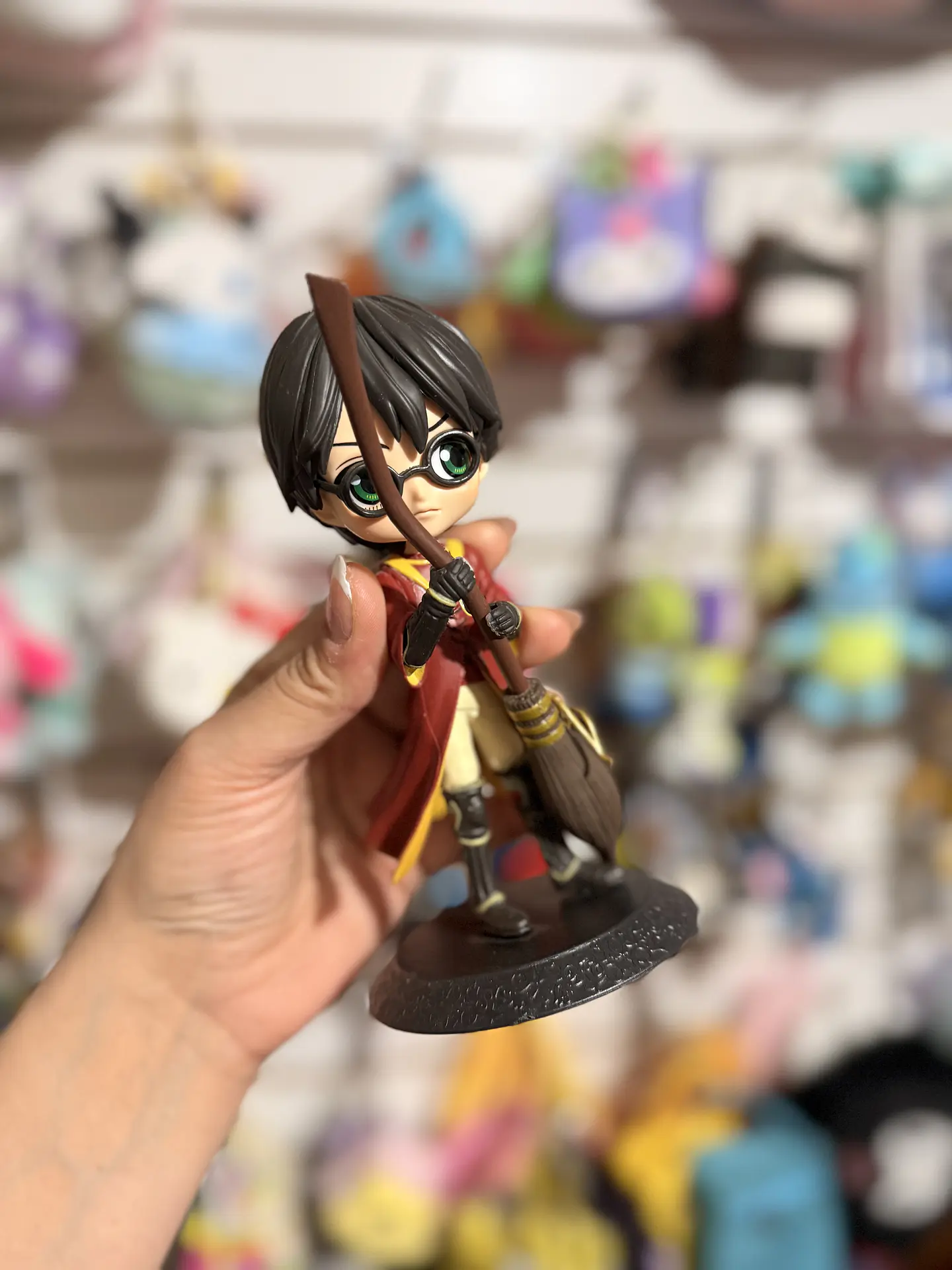 Figura Harry Potter Quidditch con Escoba 1