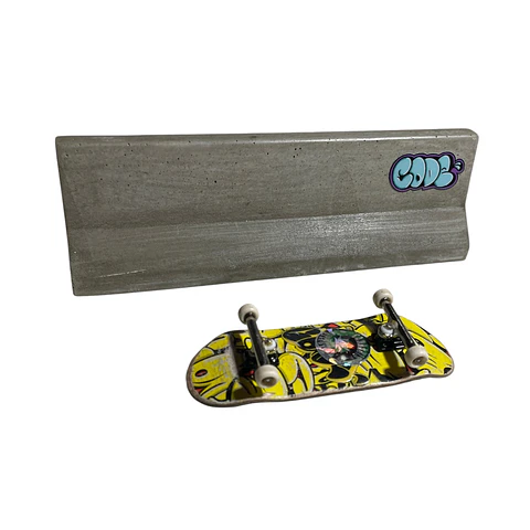 Jersey Barrier Concreto 18 cms CODE  Raw
