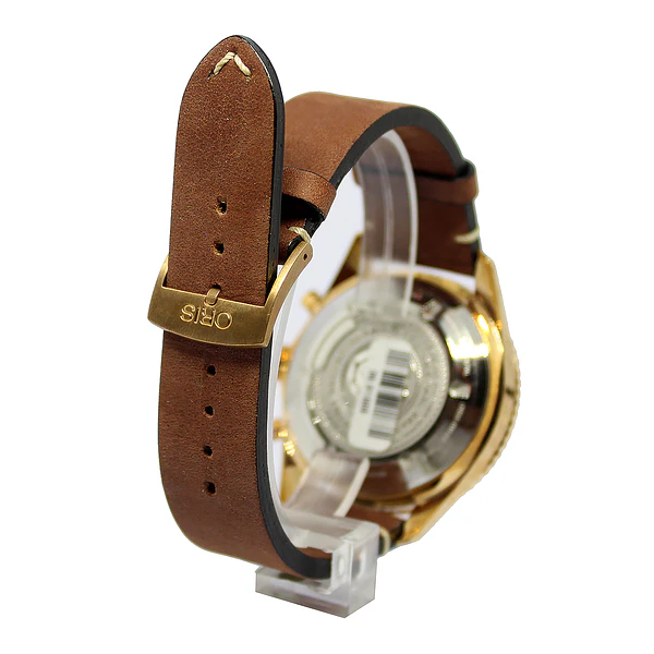 Imagem 8 de Oris Carl Brashear Chronograph Edição Limitada
