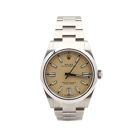 Rolex Oyster Perpetual – Ref. 134300 – Mostrador Bege