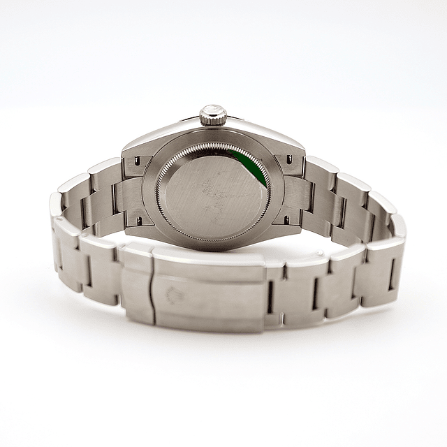 Rolex Oyster Perpetual – Ref. 134300 – Mostrador Bege