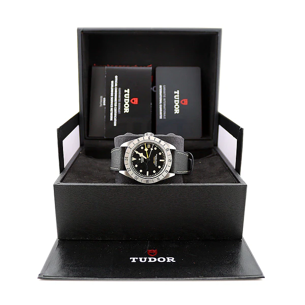 Imagem 9 de Tudor Black Bay Pro Ref. 79470 - Full Set